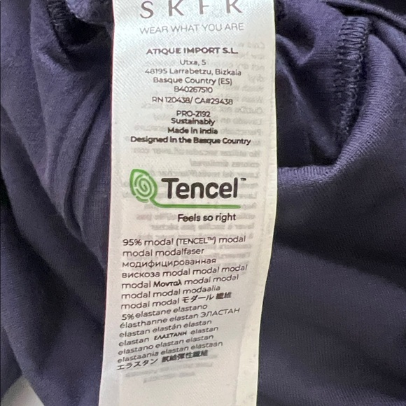 SKFK Navy Blue AITZOLE Long Sleeve Boatneck Tencel Modal Top EU 40 | US 8 NWT - Picture 9 of 11